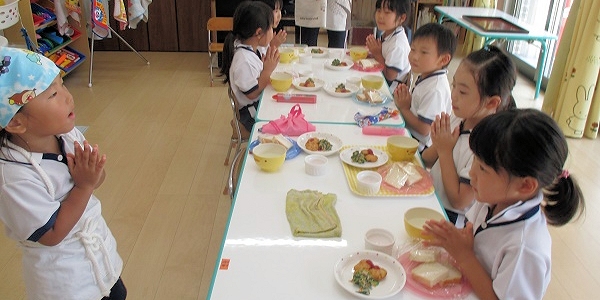 給食の様子